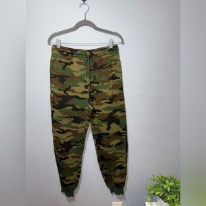 Foot Locker LCKR Men’s Joggers In Multi/green camo size Medium NWOT